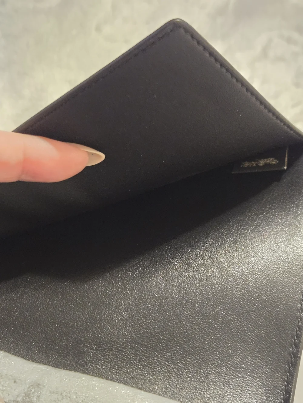 Stunning Coach Butterfly Passport Case in Premium Black Leather Refurbished - Picture 9 of 13